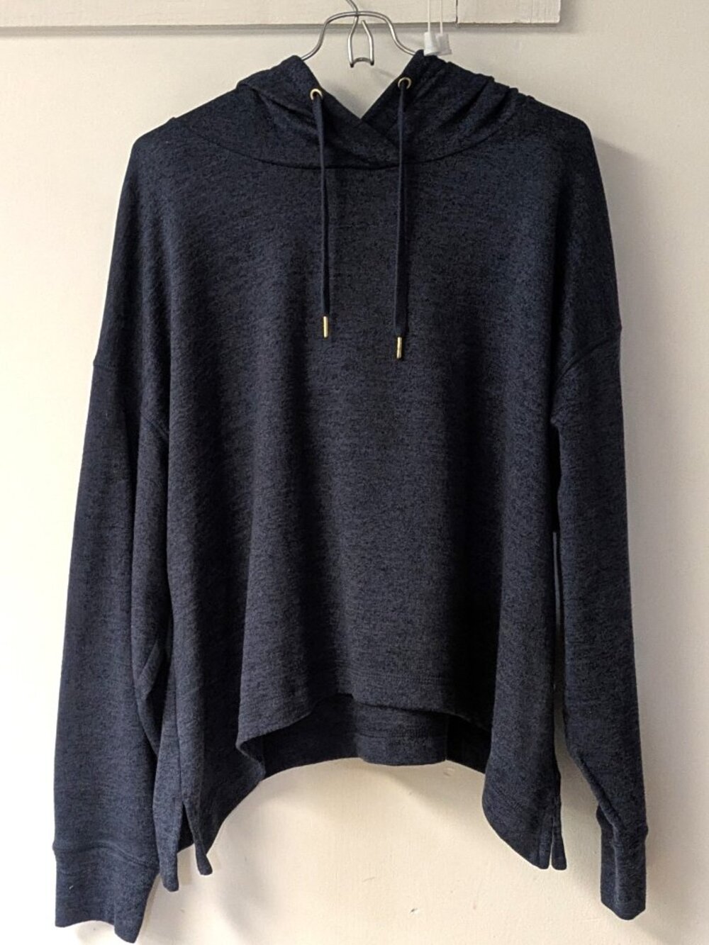 Old Navy Cropped Hoodie (L)